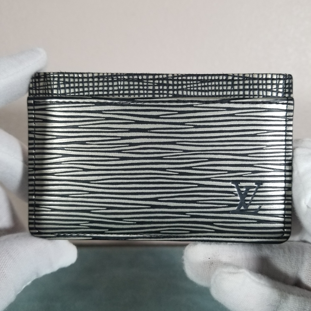 Louis Vuitton Card Case Silver Platinum Black Epi Leather Holder Wallet Rare